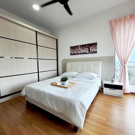 Residensi Flora Apartment Seri Kembangan Ngoại thất bức ảnh