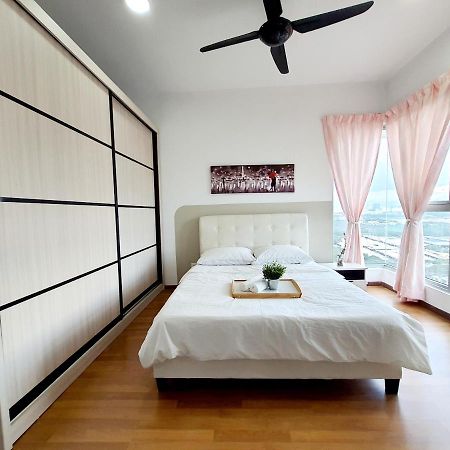 Residensi Flora Apartment Seri Kembangan Ngoại thất bức ảnh