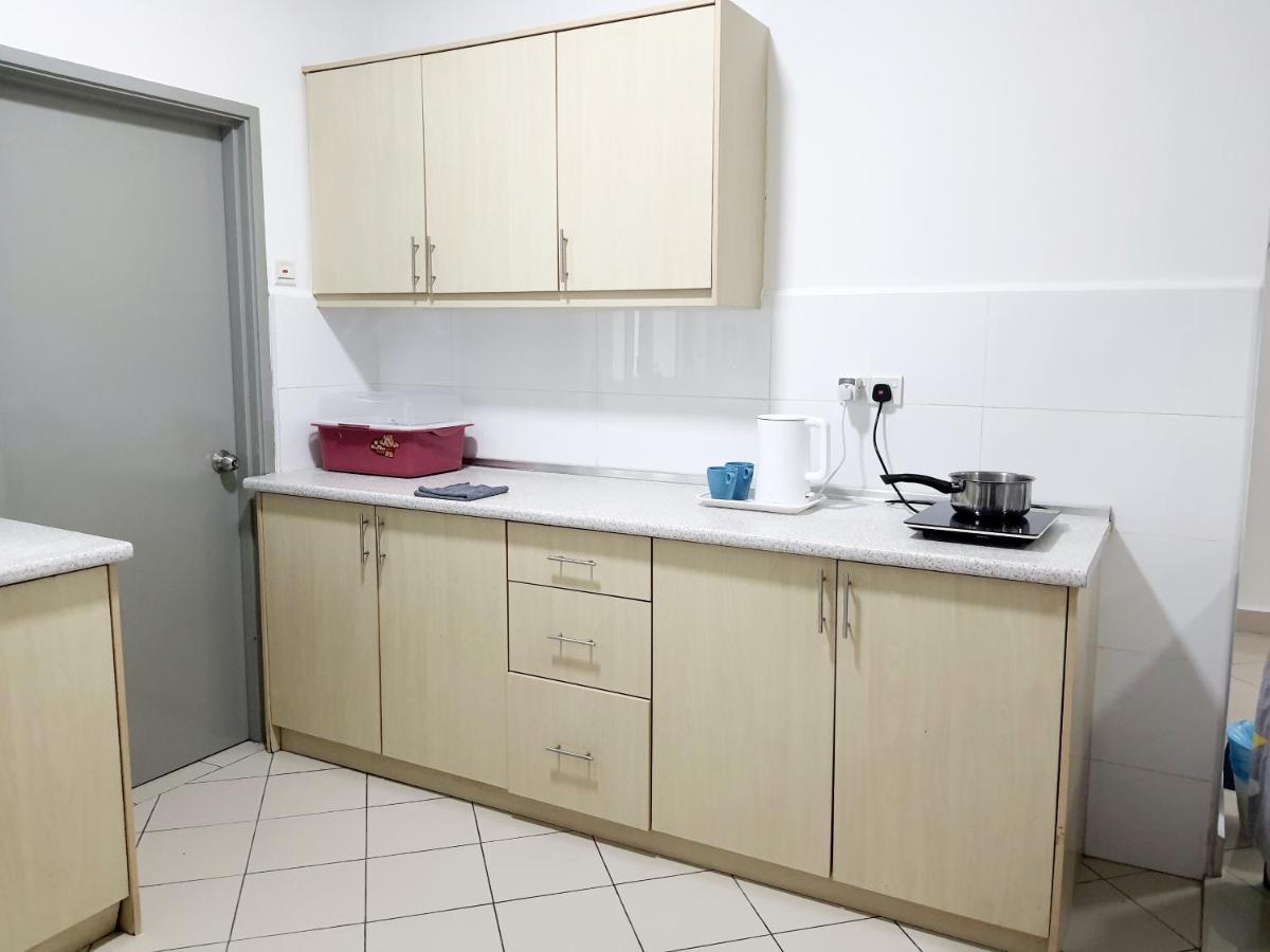 Residensi Flora Apartment Seri Kembangan Ngoại thất bức ảnh
