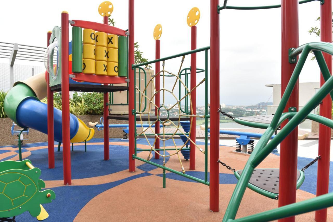 Residensi Flora Apartment Seri Kembangan Ngoại thất bức ảnh